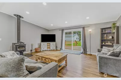 567 Quick Road, Castle Rock, WA 98611 - Photo 5