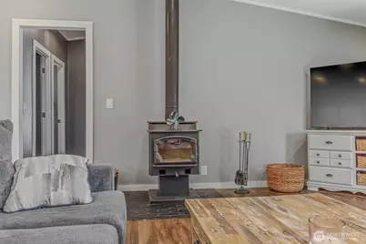 567 Quick Road, Castle Rock, WA 98611 - Photo 7
