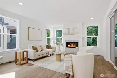 12109 NE 105th St, Kirkland, WA 98033 - Photo 13