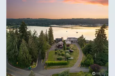 4617 Erlands Point Road NW, Bremerton, WA 98312 - Photo 3