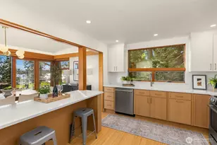 9453 Olympus Beach Rd NE, Bainbridge Island, WA 98110 - Photo 17