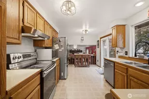 2411 T St NW, Auburn, WA 98001 - Photo 11