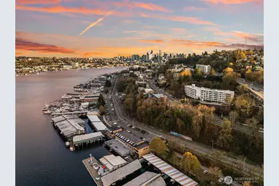 2565 Dexter Avenue N #401, Seattle, WA 98109 - Photo 3