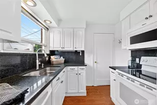 5457 35th Ave SW, Seattle, WA 98126 - Photo 11
