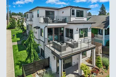1006 4th Street W, Kirkland, WA 98033 - Photo 1