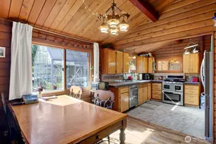 2070 Fairhaven Ave, Bellingham, WA 98229 - Photo 5