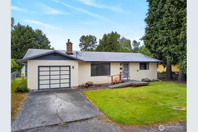 113 N Hawthorne Street, Burlington, WA 98233 - Photo 1