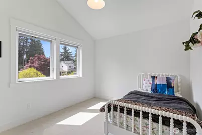 13010 NE 113th Street #2, Kirkland, WA 98033 - Photo 11