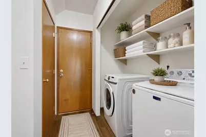 512 N 104th Street, Seattle, WA 98133 - Photo 25