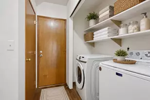 512 N 104th St, Seattle, WA 98133 - Photo 25