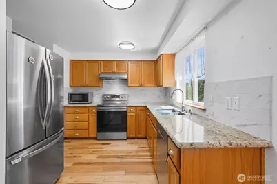 313 10th St #2B, Snohomish, WA 98290 - Photo 7
