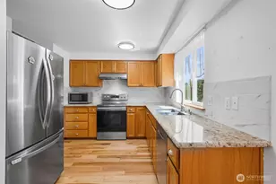 313 10th St, Snohomish, WA 98290 - Photo 7