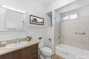 2025 Boylston Ave E, Seattle, WA 98102 - Photo 25
