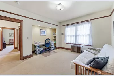2025 Boylston Avenue E, Seattle, WA 98102 - Photo 15