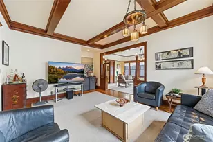 2025 Boylston Ave E, Seattle, WA 98102 - Photo 7