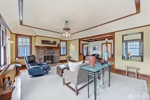 2025 Boylston Ave E, Seattle, WA 98102 - Photo 5