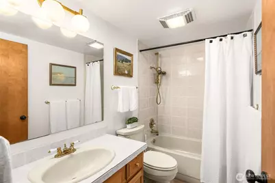 1019 156th Avenue NE #B2, Bellevue, WA 98007 - Photo 15