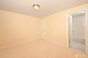 301 W Raye St, Seattle, WA 98119 - Photo 17