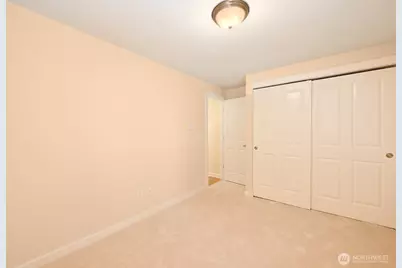 301 W Raye Street #106, Seattle, WA 98119 - Photo 27