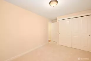 301 W Raye St, Seattle, WA 98119 - Photo 27