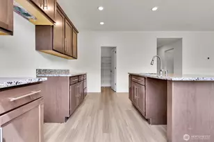11948 64th St E, Puyallup, WA 98372 - Photo 15
