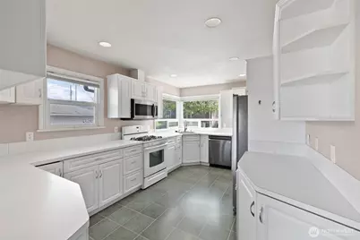 126 W 14th Street, Port Angeles, WA 98362 - Photo 15