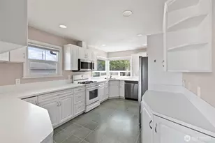 126 W 14th St, Port Angeles, WA 98362 - Photo 15
