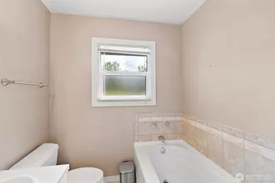 126 W 14th Street, Port Angeles, WA 98362 - Photo 9