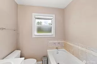 126 W 14th St, Port Angeles, WA 98362 - Photo 9