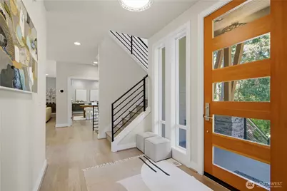 16003 SE 43rd Street, Bellevue, WA 98006 - Photo 3