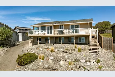 724 Hacienda Drive, Coupeville, WA 98239 - Photo 1