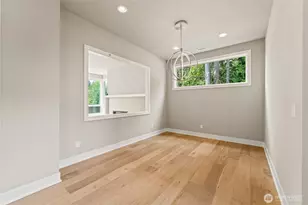 2483 NE 242nd Pl, Sammamish, WA 98074 - Photo 9