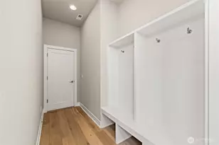 2483 NE 242nd Pl, Sammamish, WA 98074 - Photo 15