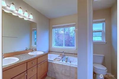7053 Radius Loop SE SE, Lacey, WA 98513 - Photo 9