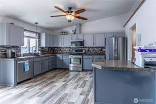 1416 200th St Ct E, Spanaway, WA 98387 - Photo 19