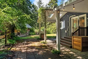 12032 Vashon Hwy SW, Vashon, WA 98070 - Photo 11