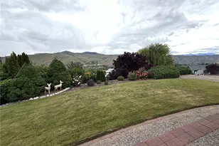 1634 Sunset Dr, Wenatchee, WA 98801 - Photo 9