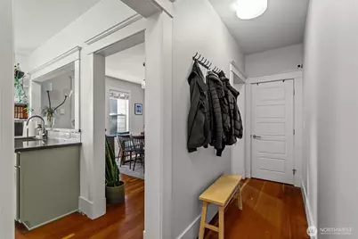 4420 Dayton Avenue N #Unit 2, Seattle, WA 98103 - Photo 7