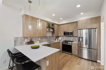 12002 31st Avenue NE, Seattle, WA 98125 - Photo 9