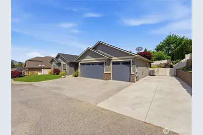 304 Stoneridge Drive, East Wenatchee, WA 98802 - Photo 3