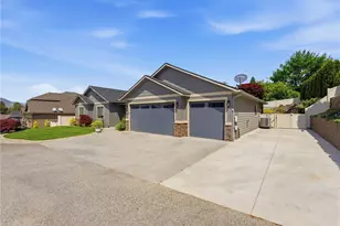 304 Stoneridge Dr, East Wenatchee, WA 98802 - Photo 3