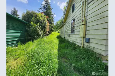 111 Cedar Avenue S, Eatonville, WA 98321 - Photo 3