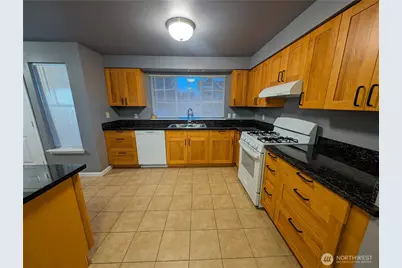 10958 SE 169th Place, Renton, WA 98055 - Photo 3