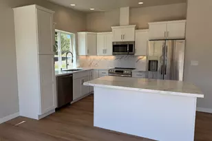 621 La Fiesta St, Coupeville, WA 98239 - Photo 5