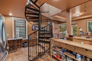 6553 21st Ave NW, Seattle, WA 98117 - Photo 5
