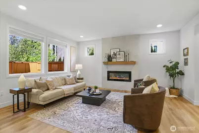 121 171st Place SW #B, Bothell, WA 98012 - Photo 5