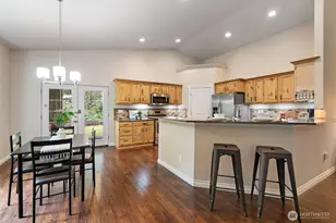 300 E Hillside Dr, Belfair, WA 98528 - Photo 13