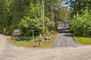300 E Hillside Dr, Belfair, WA 98528 - Photo 37