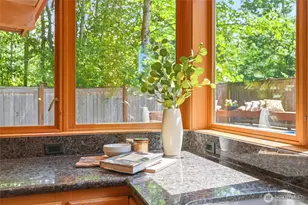 19946 47th Ave NE, Lake Forest Park, WA 98155 - Photo 9