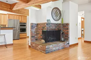 19946 47th Ave NE, Lake Forest Park, WA 98155 - Photo 13